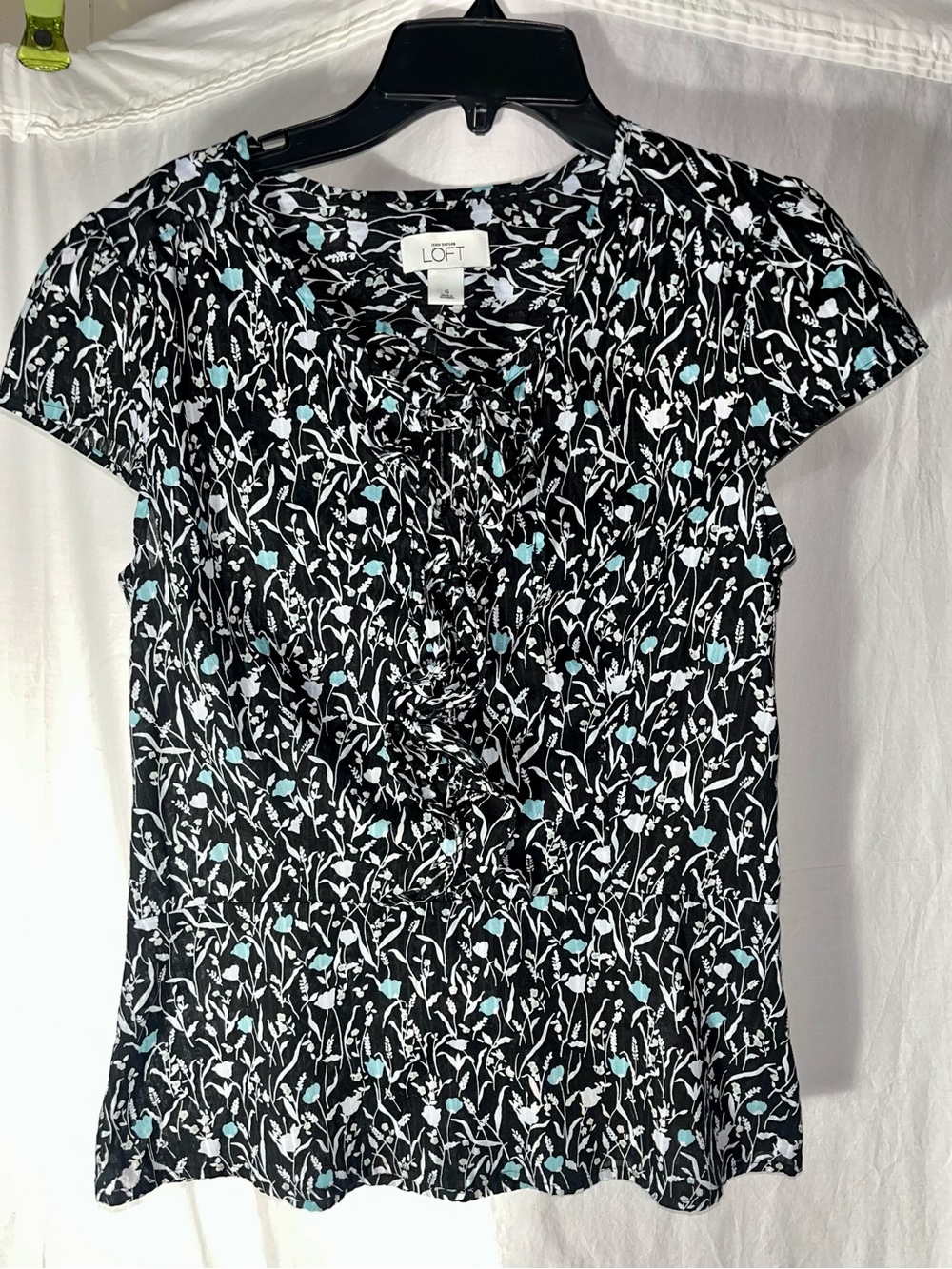 LOFT Black Floral Ruffle-Front Short Sleeve Blouse with Teal & White